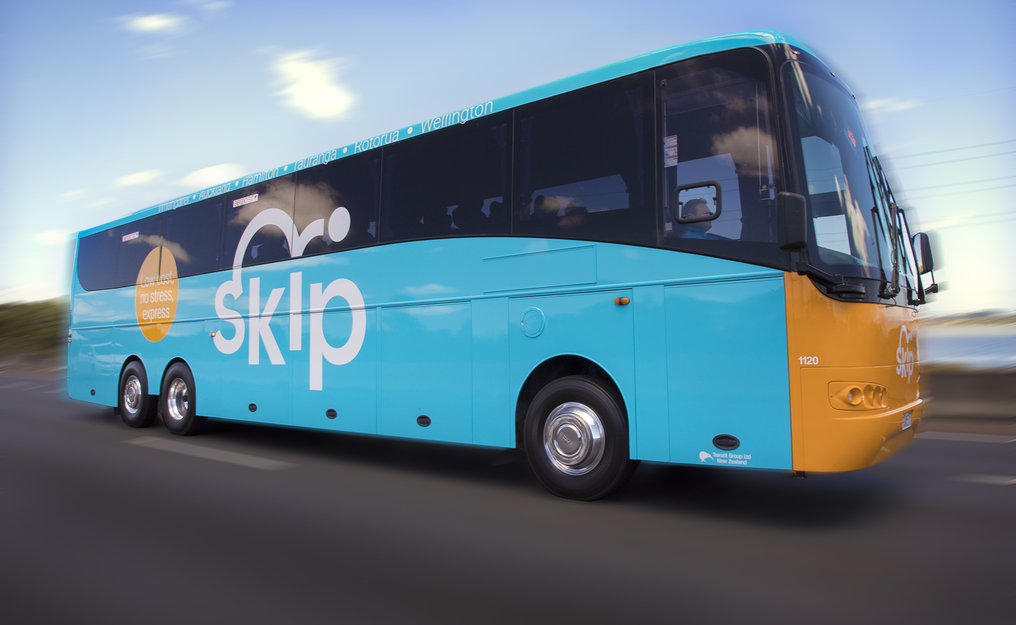 new zealand travel bus