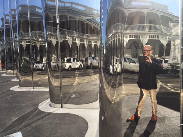 Lyn Lye centre selfie featuring on our top ten New Zealand selfie spots.